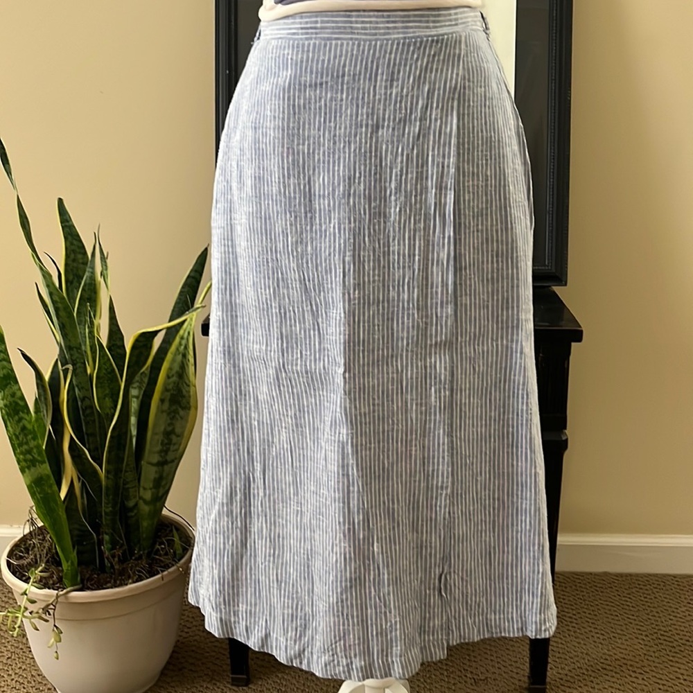 BCBGeneration XS blue & white A-line skirt.